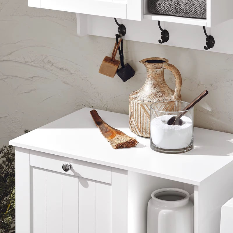 SoBuy Badschrank aus Holz mit ausklappbarem Wäschesack in Weiß BZR105-W, B/T/H: 60,0 x 37,0 x 86,0 cm - Bild 3