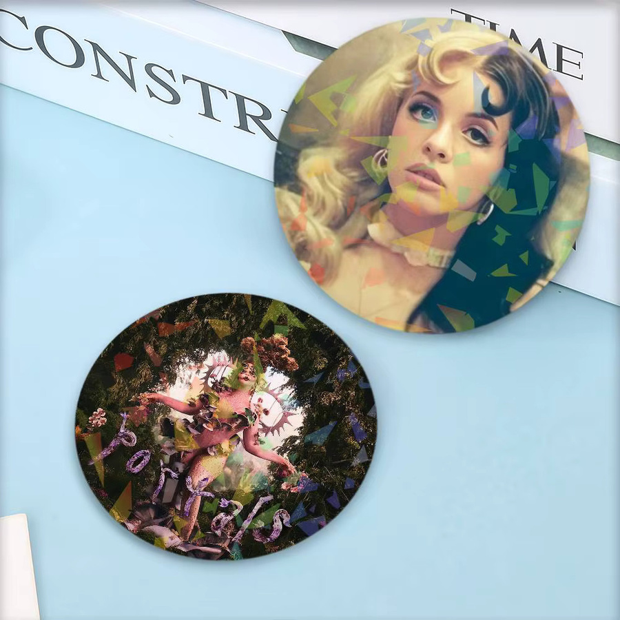 Brosche Melanie Martinez Laser Button Pins - Bild 3
