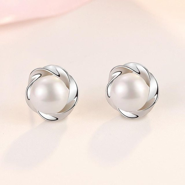 Wucifang Jewelry Steckohrringe, Blumen-Design, Silberfarben, Perle, Kristall, Damen - Bild 1