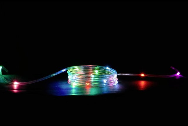 Hama USB-LED-Lichterkette in Bunt RGB mit inklusivem Netzteil - Bild 1