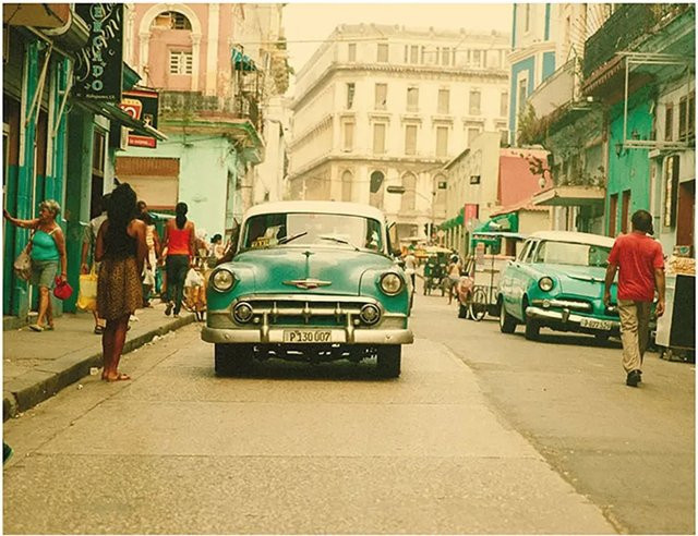 Komar Wandbild Cuba Rush, Paper Poster, Multicolor, Breite: 50 cm, Höhe: 40 cm - Bild 1