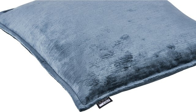 DONE Kissenhülle Fame in Blau aus Chenille, quadratisch - Bild 1