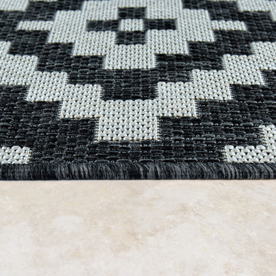 In- & Outdoor-Teppich Cocoon in Schwarz mit geometrischem Rauten-Design, B/T: 80 x 150 cm - Bild 3