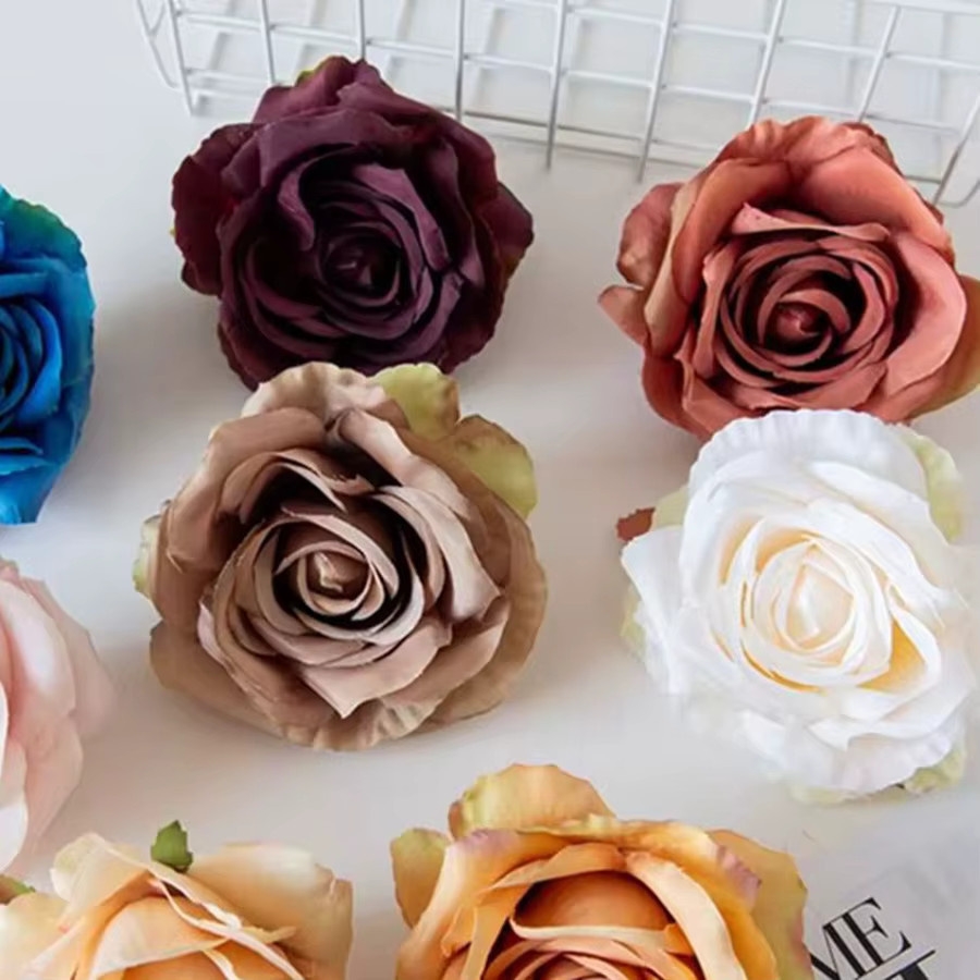 Künstliche Seidenrosen als Clip-Blumen für Brautaccessoires, Hochzeitsdeko und Tischdekoration in Rot, Lila und Mehrfarbig - Bild 4