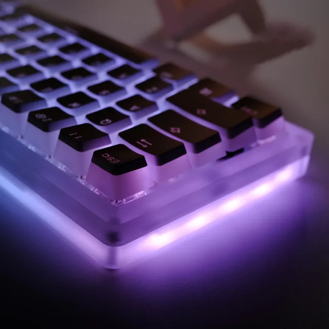 Letter Drive Pudding Keycaps in Weiß, 129 Tasten PBT Double Shot OEM-Profil für mechanische Tastaturen mit MX-Schaltern, ISO-Layout und RGB-Hintergrundbeleuchtung - Bild 1