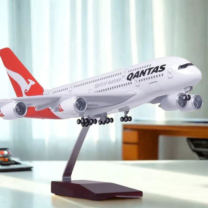 ZOCO Flugzeugmodell Druckgussharz Maßstab 1:85 mit Lichtern und Rädern, Australian Airlines und Qantas Serie (B787/B747/A380/B737), Länge: 47 cm - Bild 3