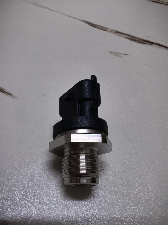 Bosch Kraftstoffdrucksensor 0281002907 0281002720 in Schwarz für Renault, Mercedes, MWM, VW und Chevrolet - Bild 4