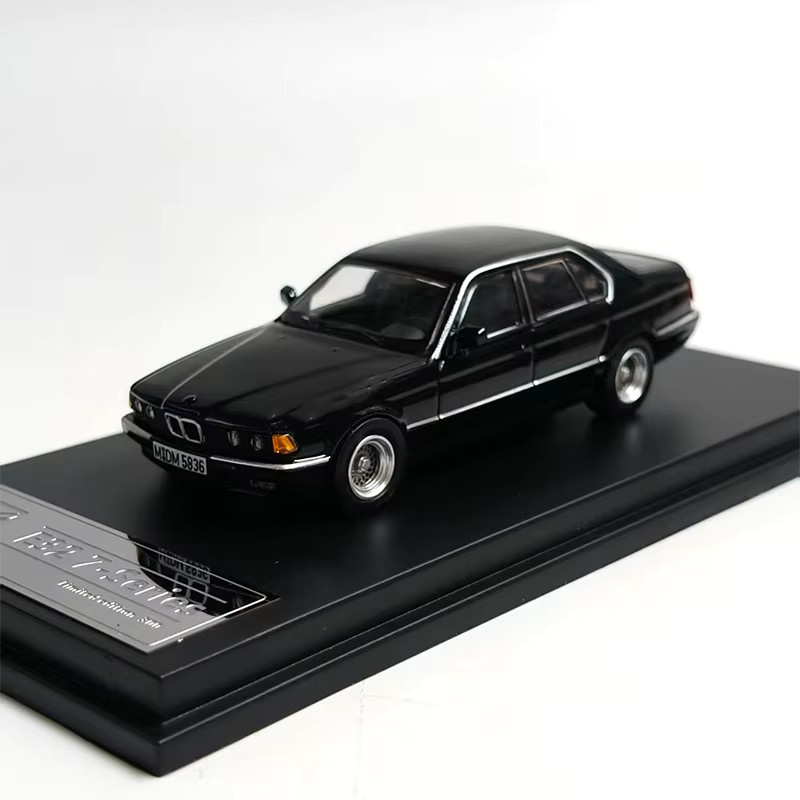 DCM E32 7er-Serie Automodell, 1:64 Maßstab, Metall, Schwarz - Bild 2