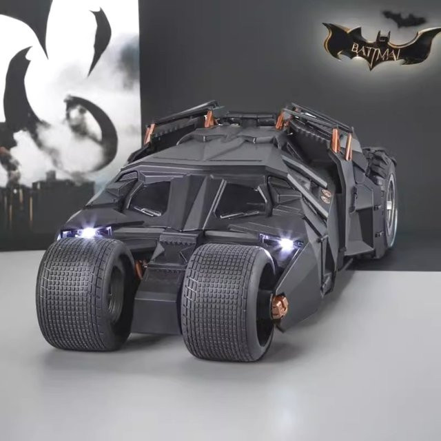 DUFFDUN Batmobil, Modell im Maßstab 1:24, Metalldruckguss, mit Licht und Sound - Bild 1