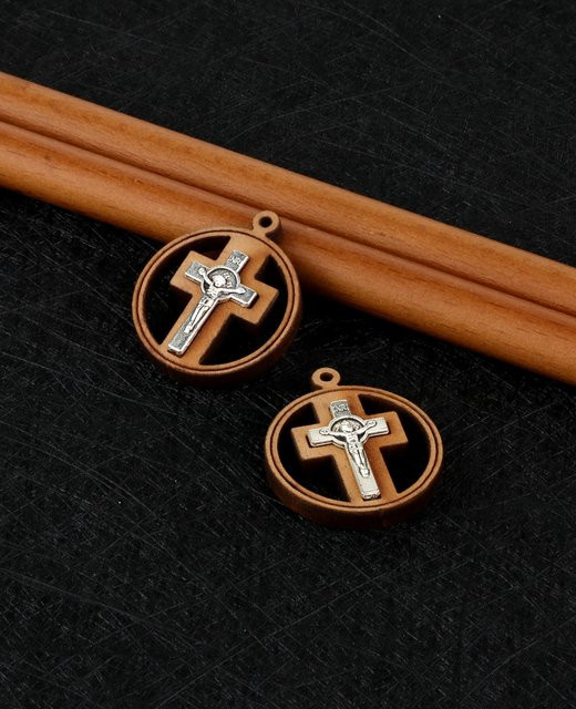 Anhänger Holz, Inri Kreuz, Kruzifix, 5 Stück - Bild 1