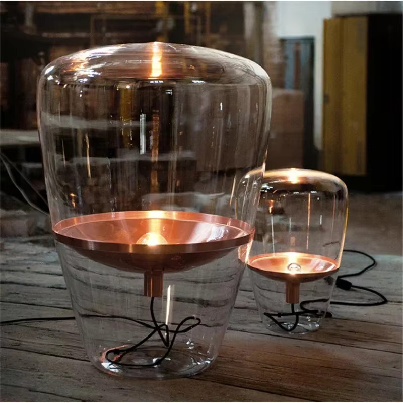YANKE Glas-Tischlampe in Transparent mit warmweißem Licht, tschechisches Design für Wohnzimmer, Schlafzimmer und Arbeitszimmer - Bild 4