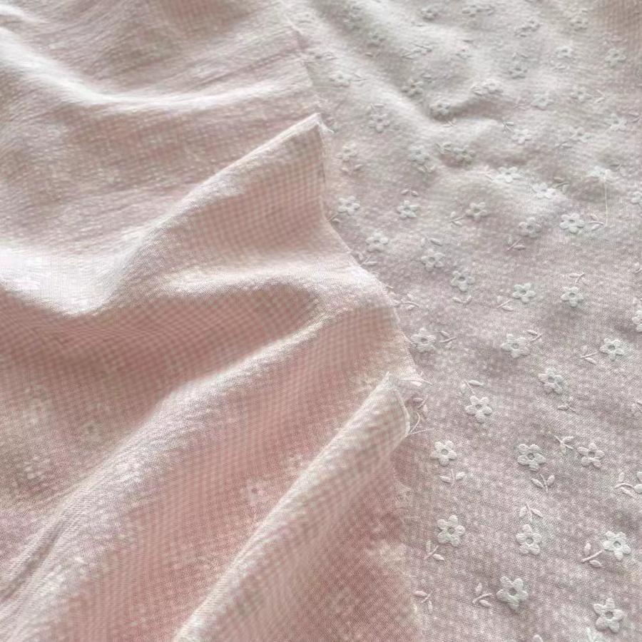 Handgemachter Stoff mit Blumenmuster und Gitterdesign für DIY-Projekte, Breite: 140 cm, Höhe: 50 cm - Bild 1