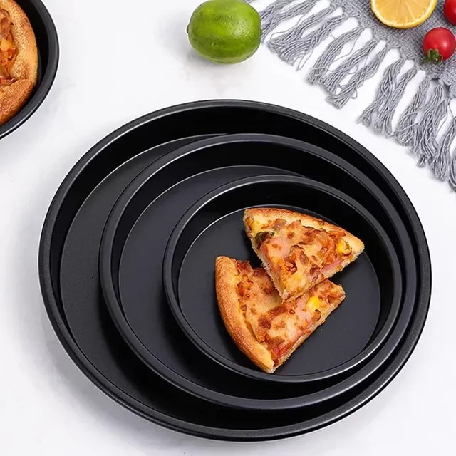 Runde Pizzabackform aus Kohlenstoffstahl von JUSTINLAU in Schwarz - Bild 1