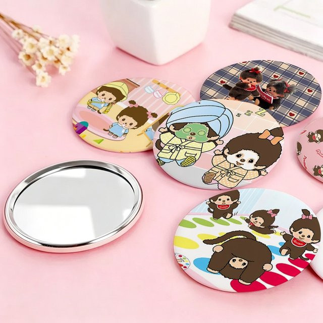 Bandai Monchhichi Mini Schminkspiegel rund in Multicolour als tragbares Reisezubehör für Erwachsene - Bild 1