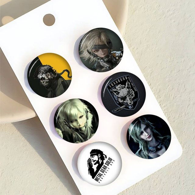 Kayou Brosche M-Metal Gear Solid Raiden, Bunt, Rund - Bild 1