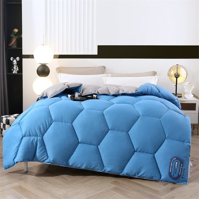 EGW Gänsedaunen-Bettdecke Queen Watercube in Blau oder Grau, ultraweich und warm für Winter, Herbst und Frühling, B/B: 230 x 200 cm - Bild 1