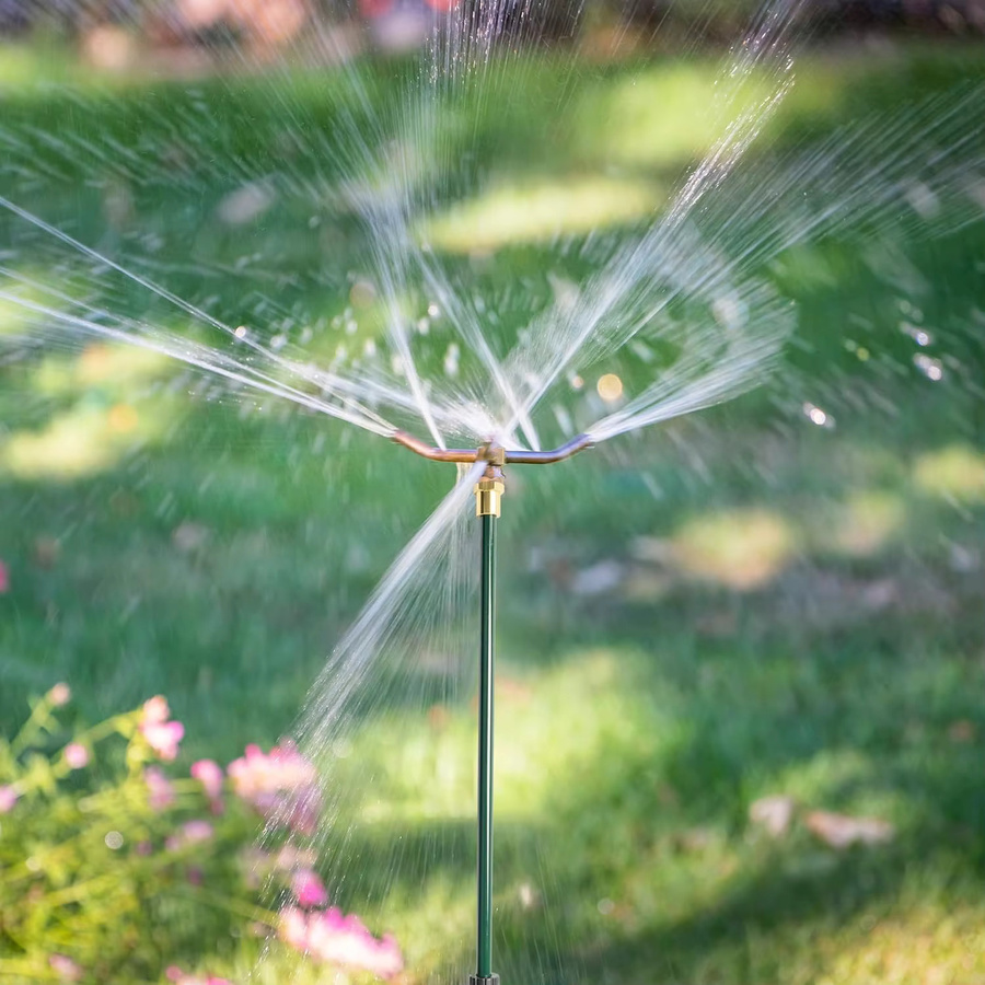 Rotierender Teleskopsprinkler aus Messing in Gold für Garten und Rasen mit 360 Grad Drehung - Bild 4
