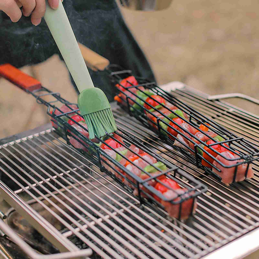 Tragbarer Camping BBQ Grillkorb für Holzkohlegrills mit Holzgriff in Schwarz - Bild 3
