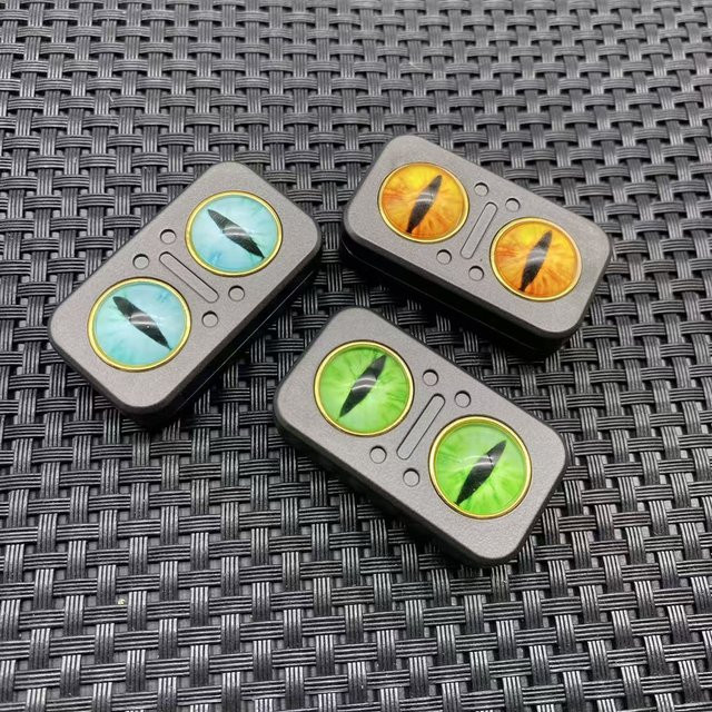 YuHaoHui Eule Rotierender Mechanischer Slider, Magnetische Push Karte, Clicker Fidget Spinner, Stress Relief Sensorisches Spielzeug - Bild 1