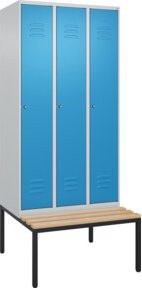 C+P Spind Classic PLUS Garderobenschrank mit Sitzbank, 3 Abteile, Zylinderschloss und 3 Garderobenhaken, Farbe Buche, B/T/H: 212,0 x 90,0 x 81,5 cm - Bild 1