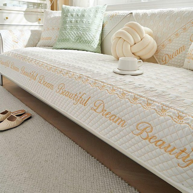 Besticktes Sofakissen aus 100% Baumwolle mit floralem Design, rutschfest und pillingfrei, B/T/H: 70 x 70 x 1 cm - Bild 1