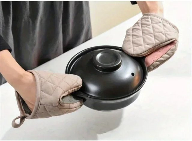 Hitzebeständlicher Silikon Ofenhandschuh in Fischform als Klemme für die Küche, ideal für Mikrowelle und Backofen - Bild 1