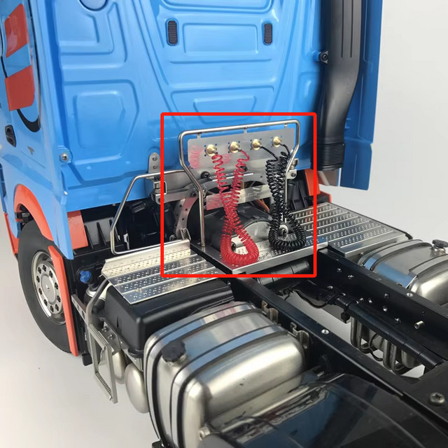 Scaleclub Tamiya Traktor LKW Muldenkipper, ferngesteuertes Modell, 1:14, Metall - Bild 1