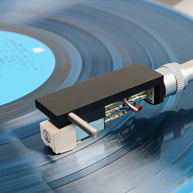 Universal Moving Magnet Tonabnehmer Kit für Plattenspieler mit Headshell und Stylus in Schwarz - Bild 1