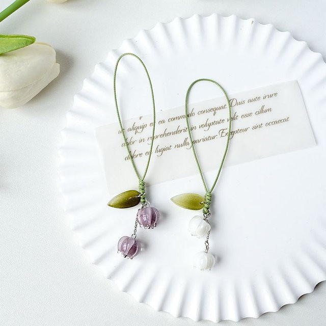 Nettes Tulpen Blume Handy Straps für iPhone als Kawaii Schlüsselbund und Mode Anhänger in Weiß - Bild 1