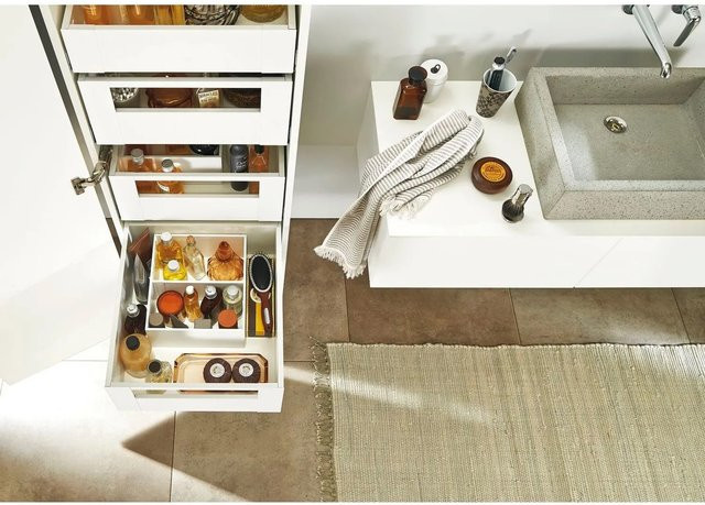 Blum Space Tower Legrabox Pure mit Reling in Edelstahl Silber, Korpusbreite: 60 cm, Nennlänge: 55 cm - Bild 1