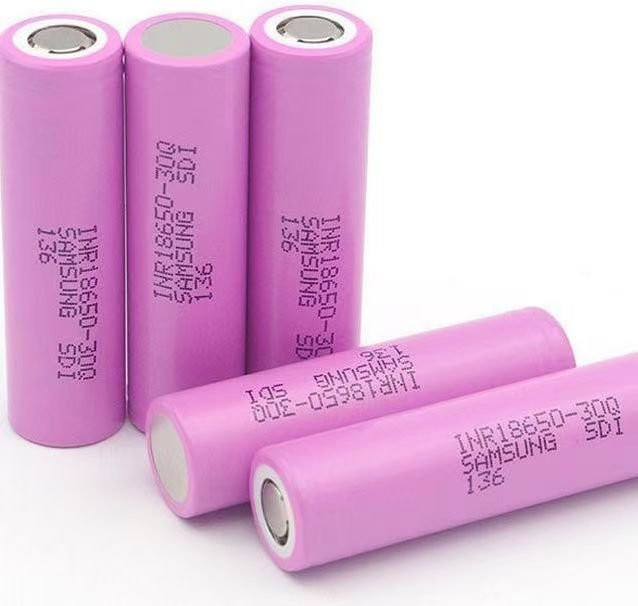 nunuoey INR 18650 Li-Ionen Akku 3,7V 3000mAh in Pink mit 30A Hochstromentladung - Bild 1