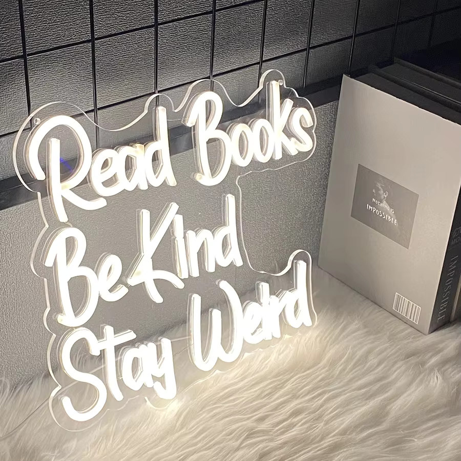 Be Kind Stay Weird LED Neonschild in Weiß für Kinderzimmer und Klassenzimmer, USB-betrieben - Bild 2
