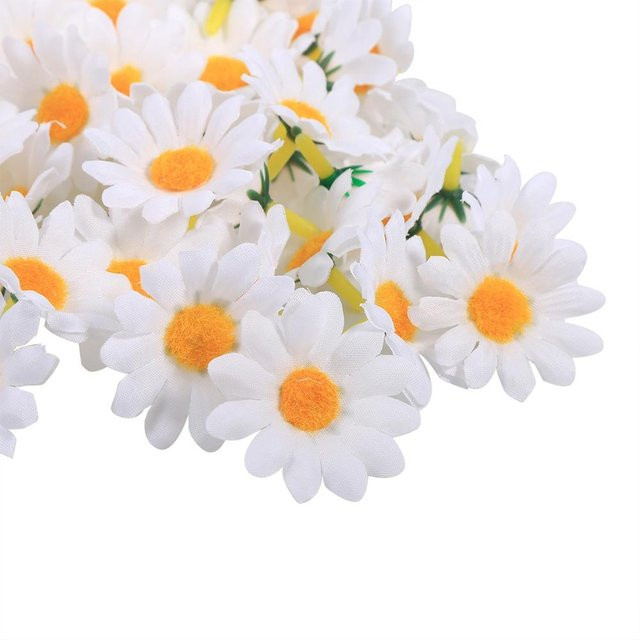100 Stück Fishine Künstliche Gänseblümchen aus Stoff in Weiß, Durchmesser: 4 cm für deine Hochzeitsdekoration - Bild 1