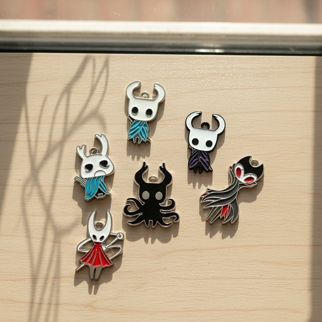 Charms Legierung, Emaille, Hollow Knight, Unisex - Bild 1