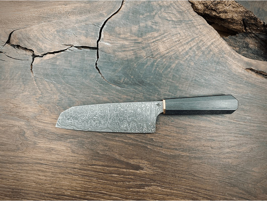 Hohenmoorer-Messermanufaktur Japanisches Santokumesser aus Damaststahl mit Holzgriff in Silber - Bild 1