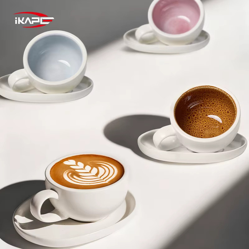IKAPE Keramik-Latte-Tasse mit Untertasse, Pink und Weiß, 270 ml - Bild 2