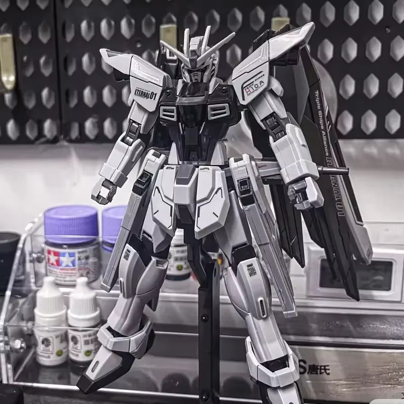Newdom Zgmf-X10a Hg 1/144 Mech Montagemodellbausatz, Schwarz - Bild 2