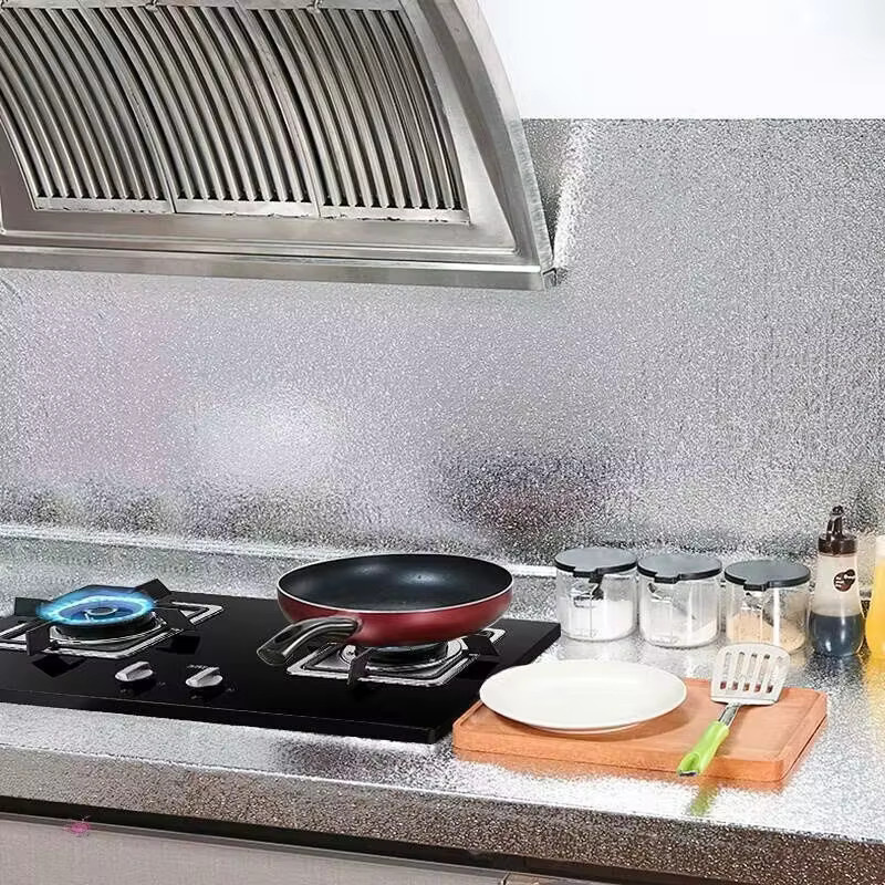 Selbstklebende 3D-Wandpaneele in Silber, wasserfeste Tapete für die Küche im modernen Design - Bild 4