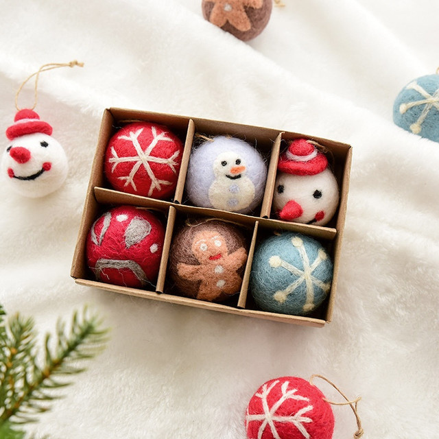 MEROCA Weihnachtsornamente aus Wollfilz in Multicolour mit Schneeflocken- und Schneemann-Designs als Hängedekoration - Bild 1