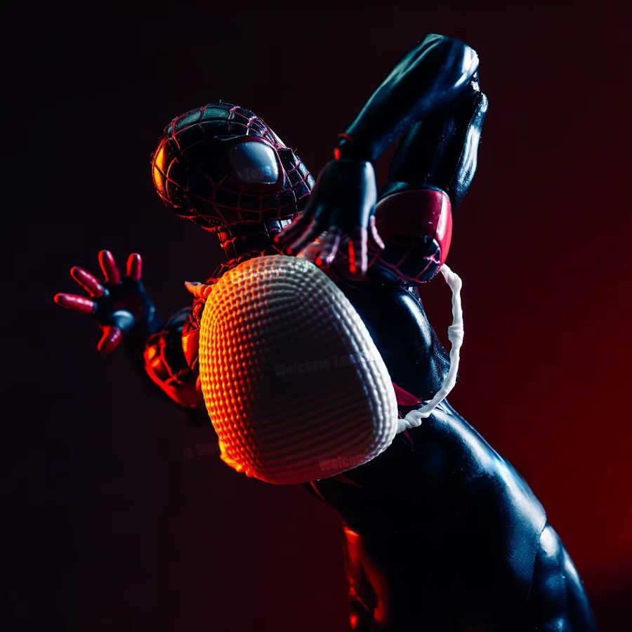Bandai Miles Morales Spiderman Mafex 092, Actionfigur - Bild 2