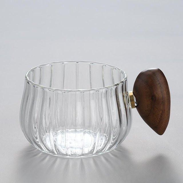 Hitzebeständige Kaffeetasse aus Siliziumglas mit Holzgriff und Streifenmuster von Yiran Furniture, Grau, 250 ml - Bild 1