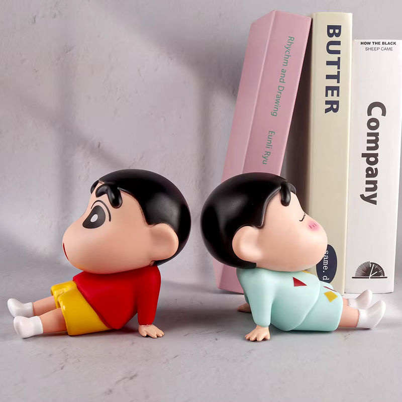 Bandai Crayon Shin-Chan Handyhalterung Kawaii Anime Desktop Ornament aus Kunststoff in Grün und Mehrfarbig - Bild 2