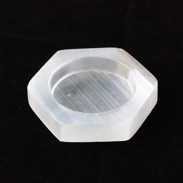 RYCRYSTAL Selenit Schale in Sechseck-Form, weißer Naturstein für Chakra-Heilung und Reiki-Therapie - Bild 1