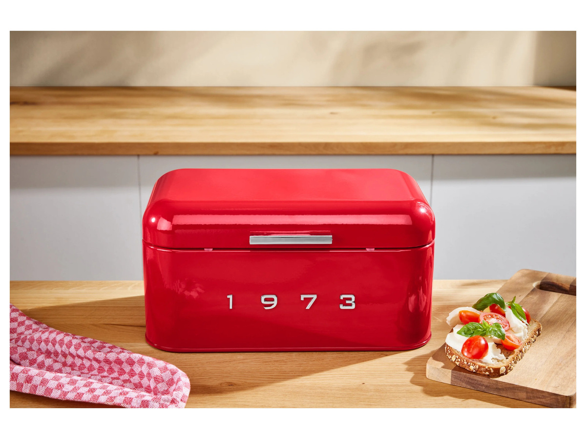 SILVERCREST® Brotkasten aus Metall mit Belüftung und rutschfesten Füßen, Rot, B/T/H: 19,5 x 15,5 x 19,5 cm - Bild 2