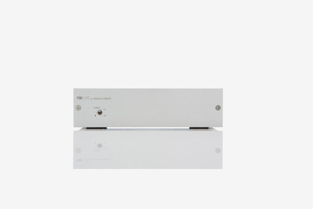 Musical Fidelity V90-LPS Phono-Vorverstärker in Silber - Bild 1