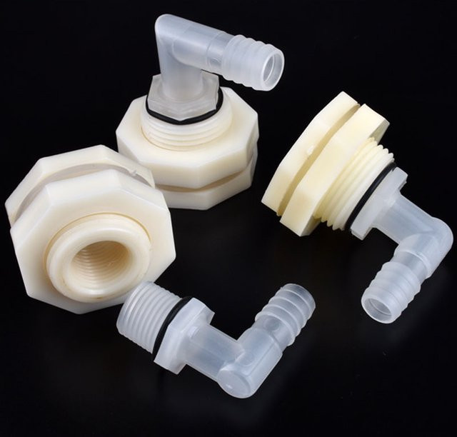 SgooHan Winkel-Wassertankverbinder 90-Grad-Adapter aus Kunststoff, 1/2 Zoll auf 6,4-20 mm, Weiß - Bild 1