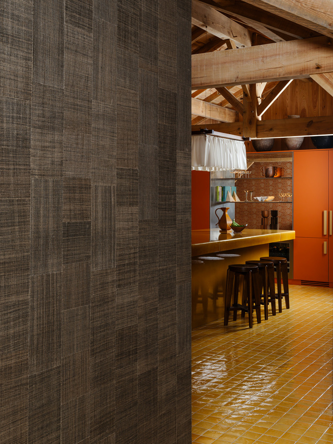 Arte Wallpaper Telaio in Dark Sepia mit abstraktem Natur- und Geometrie-Design aus Textil, braun und feuchtigkeitsbeständig - Bild 1