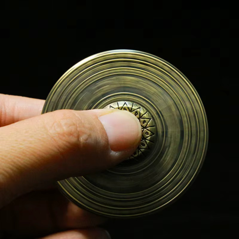 Meade Konstellation Hand Spinner aus Metall als EDC Gadget und Fidget Toy in Türkis und Gold - Bild 4
