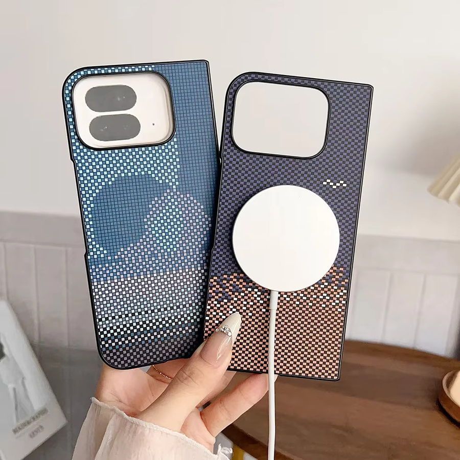 Handyhülle aus PU-Leder mit Kohlefasermuster für Google Pixel 10 Pro Fold in Blau, stoßfeste Anti-Drop-Abdeckung mit Business-Hautgefühl - Bild 1