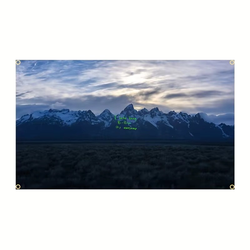 VIKAMA Wandteppich im Grand Teton Design mit Kanye West Ye Album-Cover Motiv in Blau für deine Hip-Hop Wandgestaltung - Bild 2